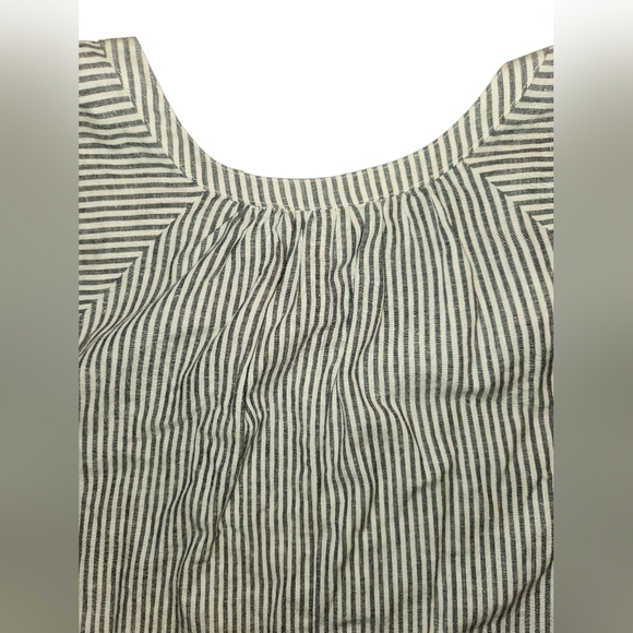 A New Day Size 1x Linen Blend Swing Top - Picture 13 of 13